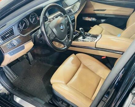 Чорний БМВ 7 Серія, об'ємом двигуна 3 л та пробігом 147 тис. км за 20000 $, фото 6 на Automoto.ua