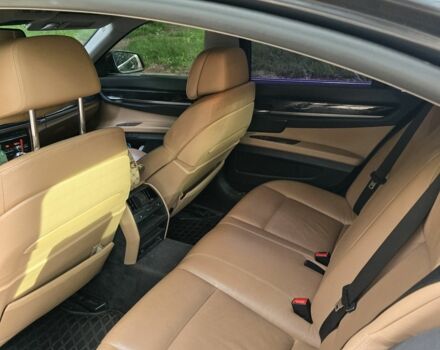 Черный БМВ 7 Серия, объемом двигателя 3 л и пробегом 271 тыс. км за 14800 $, фото 3 на Automoto.ua