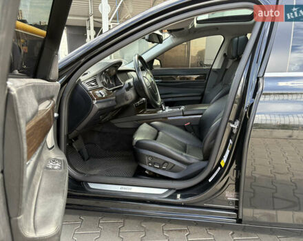 Черный БМВ 7 Серия, объемом двигателя 2.98 л и пробегом 250 тыс. км за 13500 $, фото 20 на Automoto.ua