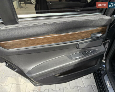 Черный БМВ 7 Серия, объемом двигателя 2.98 л и пробегом 250 тыс. км за 13500 $, фото 7 на Automoto.ua