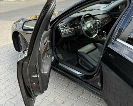 Черный БМВ 7 Серия, объемом двигателя 2.98 л и пробегом 250 тыс. км за 13500 $, фото 5 на Automoto.ua