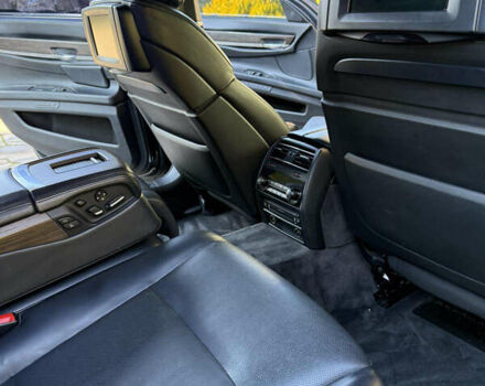 Черный БМВ 7 Серия, объемом двигателя 4.4 л и пробегом 260 тыс. км за 11900 $, фото 23 на Automoto.ua