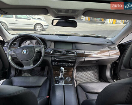 Черный БМВ 7 Серия, объемом двигателя 2.98 л и пробегом 250 тыс. км за 13500 $, фото 12 на Automoto.ua