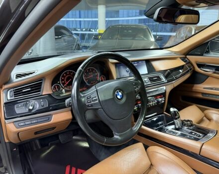 Черный БМВ 7 Серия, объемом двигателя 4.4 л и пробегом 290 тыс. км за 11900 $, фото 17 на Automoto.ua