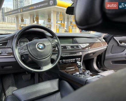 Черный БМВ 7 Серия, объемом двигателя 2.98 л и пробегом 250 тыс. км за 13500 $, фото 8 на Automoto.ua