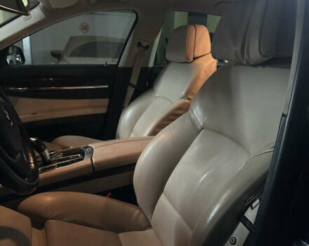 Черный БМВ 7 Серия, объемом двигателя 2.98 л и пробегом 179 тыс. км за 11900 $, фото 9 на Automoto.ua