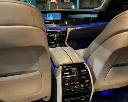 Черный БМВ 7 Серия, объемом двигателя 3 л и пробегом 299 тыс. км за 12600 $, фото 12 на Automoto.ua