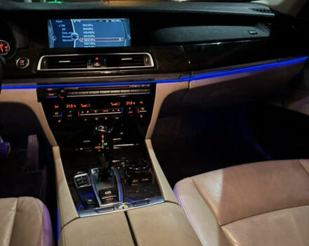 Черный БМВ 7 Серия, объемом двигателя 3 л и пробегом 299 тыс. км за 12600 $, фото 15 на Automoto.ua