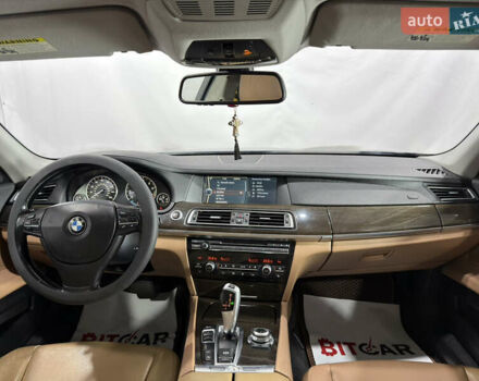 Черный БМВ 7 Серия, объемом двигателя 3 л и пробегом 200 тыс. км за 11200 $, фото 18 на Automoto.ua