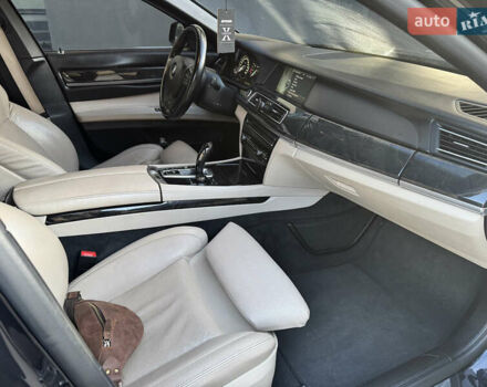 Черный БМВ 7 Серия, объемом двигателя 4.39 л и пробегом 275 тыс. км за 12800 $, фото 32 на Automoto.ua