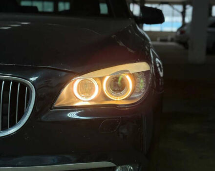 Черный БМВ 7 Серия, объемом двигателя 3 л и пробегом 275 тыс. км за 16000 $, фото 10 на Automoto.ua