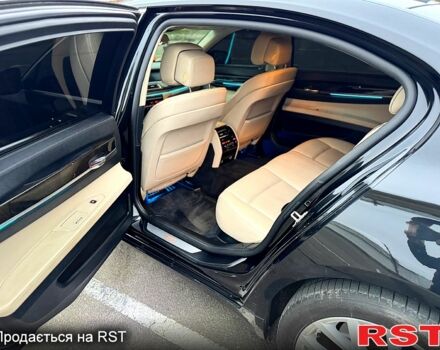 Чорний БМВ 7 Серія, об'ємом двигуна 3 л та пробігом 200 тис. км за 12400 $, фото 9 на Automoto.ua