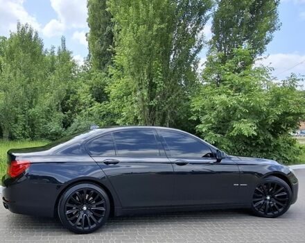 Черный БМВ 7 Серия, объемом двигателя 0 л и пробегом 180 тыс. км за 15500 $, фото 14 на Automoto.ua