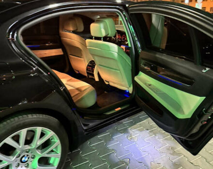 Черный БМВ 7 Серия, объемом двигателя 3 л и пробегом 299 тыс. км за 12600 $, фото 16 на Automoto.ua