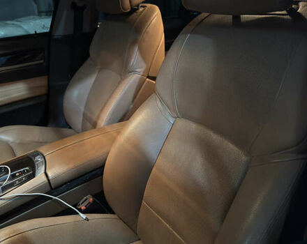 Черный БМВ 7 Серия, объемом двигателя 2.99 л и пробегом 230 тыс. км за 19000 $, фото 7 на Automoto.ua