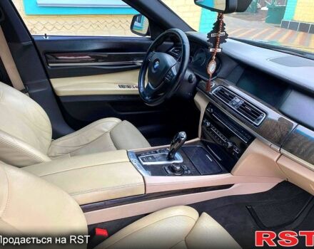 Черный БМВ 7 Серия, объемом двигателя 4.4 л и пробегом 280 тыс. км за 15000 $, фото 3 на Automoto.ua