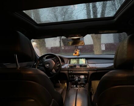 Черный БМВ 7 Серия, объемом двигателя 3 л и пробегом 240 тыс. км за 15500 $, фото 6 на Automoto.ua