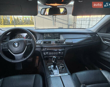 Черный БМВ 7 Серия, объемом двигателя 2.98 л и пробегом 222 тыс. км за 11000 $, фото 8 на Automoto.ua