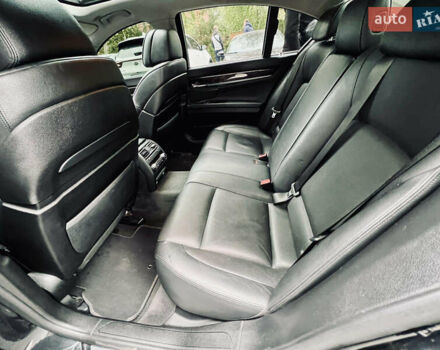 Черный БМВ 7 Серия, объемом двигателя 3 л и пробегом 210 тыс. км за 13200 $, фото 2 на Automoto.ua