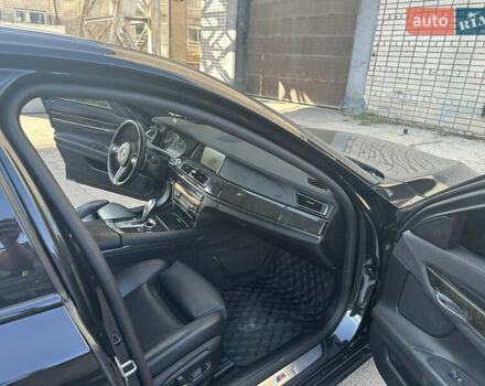 Чорний БМВ 7 Серія, об'ємом двигуна 2.98 л та пробігом 290 тис. км за 15900 $, фото 2 на Automoto.ua