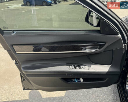 Черный БМВ 7 Серия, объемом двигателя 2.98 л и пробегом 281 тыс. км за 17777 $, фото 20 на Automoto.ua