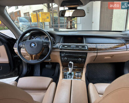 Черный БМВ 7 Серия, объемом двигателя 3 л и пробегом 196 тыс. км за 18600 $, фото 21 на Automoto.ua
