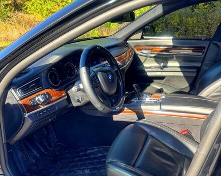 Черный БМВ 7 Серия, объемом двигателя 3 л и пробегом 240 тыс. км за 24500 $, фото 3 на Automoto.ua