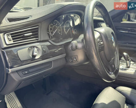 Черный БМВ 7 Серия, объемом двигателя 2.98 л и пробегом 281 тыс. км за 17777 $, фото 24 на Automoto.ua