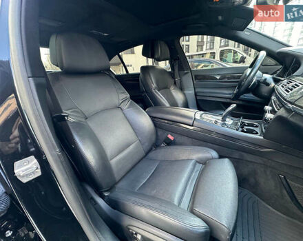 Черный БМВ 7 Серия, объемом двигателя 2.98 л и пробегом 245 тыс. км за 14000 $, фото 10 на Automoto.ua