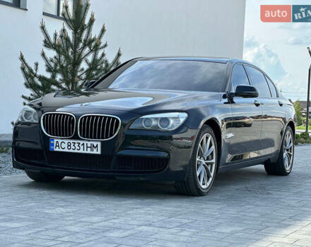 Черный БМВ 7 Серия, объемом двигателя 2.98 л и пробегом 245 тыс. км за 14000 $, фото 5 на Automoto.ua