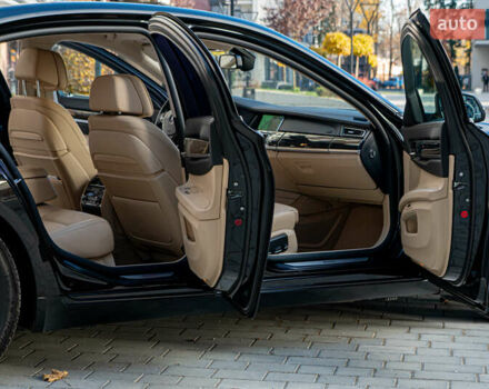 Черный БМВ 7 Серия, объемом двигателя 2.99 л и пробегом 181 тыс. км за 23700 $, фото 18 на Automoto.ua