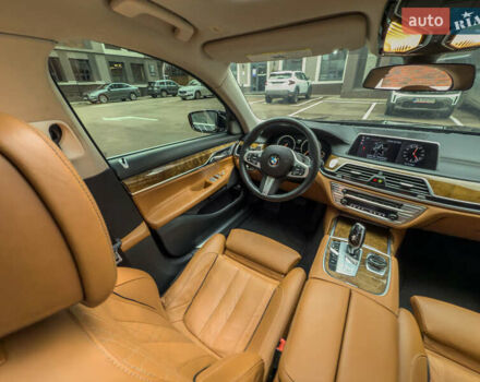 Черный БМВ 7 Серия, объемом двигателя 4.4 л и пробегом 185 тыс. км за 24700 $, фото 32 на Automoto.ua