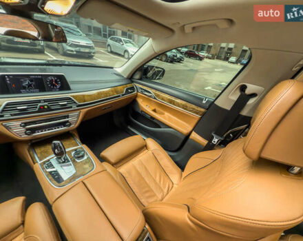 Черный БМВ 7 Серия, объемом двигателя 4.4 л и пробегом 185 тыс. км за 24700 $, фото 31 на Automoto.ua