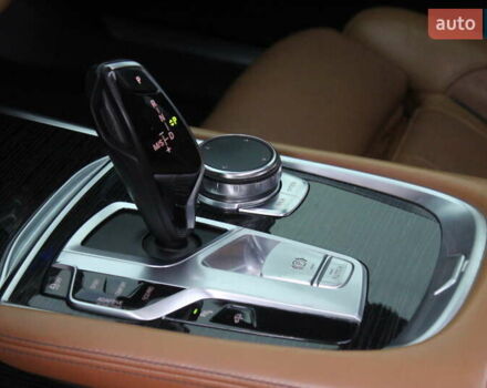 БМВ 7 Серия 2015 в Днепре (Днепропетровске) на Automoto.ua Черный БМВ 7 Серия, объемом двигателя 2.99 л и пробегом 170 тыс. км за 37500 $, фото 33 на Automoto.ua