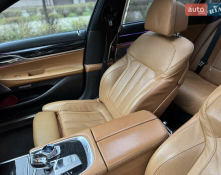 Черный БМВ 7 Серия, объемом двигателя 3 л и пробегом 185 тыс. км за 26999 $, фото 12 на Automoto.ua
