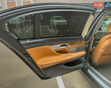 Черный БМВ 7 Серия, объемом двигателя 4.4 л и пробегом 185 тыс. км за 24700 $, фото 46 на Automoto.ua