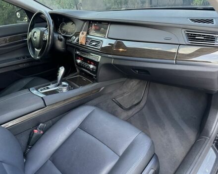 БМВ 7 Серія 2015 у Кропивницькому (Кіровограді) на Automoto.ua Чорний БМВ 7 Серія, об'ємом двигуна 3 л та пробігом 190 тис. км за 22800 $, фото 15 на Automoto.ua