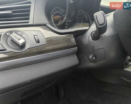 Черный БМВ 7 Серия, объемом двигателя 2.98 л и пробегом 130 тыс. км за 20900 $, фото 32 на Automoto.ua