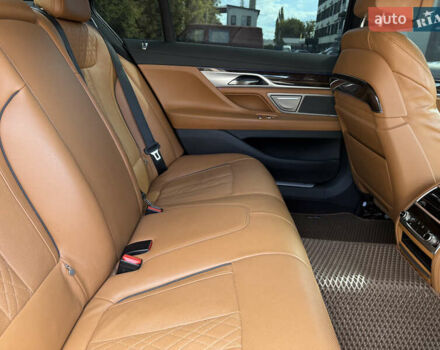 Черный БМВ 7 Серия, объемом двигателя 4.39 л и пробегом 190 тыс. км за 23900 $, фото 13 на Automoto.ua