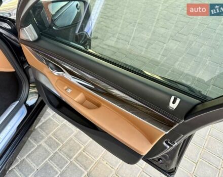 Чорний БМВ 7 Серія, об'ємом двигуна 2.01 л та пробігом 160 тис. км за 36999 $, фото 56 на Automoto.ua