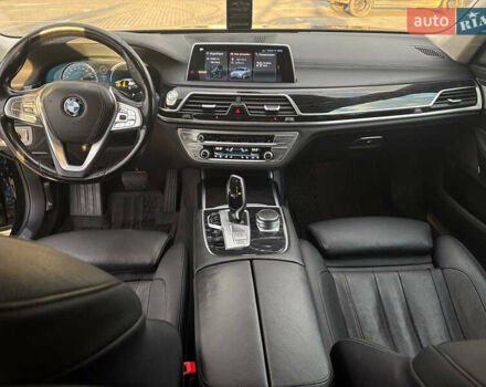 Черный БМВ 7 Серия, объемом двигателя 2.99 л и пробегом 175 тыс. км за 39550 $, фото 21 на Automoto.ua