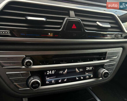 Черный БМВ 7 Серия, объемом двигателя 2.99 л и пробегом 175 тыс. км за 39550 $, фото 19 на Automoto.ua