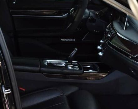 Черный БМВ 7 Серия, объемом двигателя 3 л и пробегом 185 тыс. км за 34500 $, фото 18 на Automoto.ua