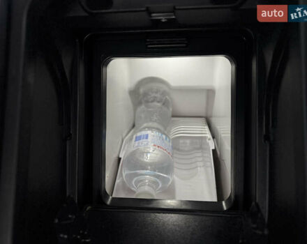 Черный БМВ 7 Серия, объемом двигателя 4.39 л и пробегом 160 тыс. км за 35000 $, фото 61 на Automoto.ua