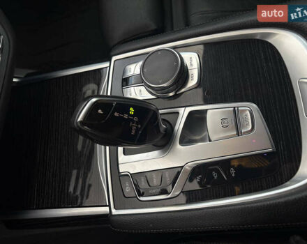 Черный БМВ 7 Серия, объемом двигателя 2.99 л и пробегом 175 тыс. км за 39550 $, фото 16 на Automoto.ua