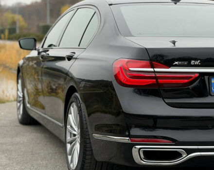 Черный БМВ 7 Серия, объемом двигателя 4.39 л и пробегом 18 тыс. км за 63000 $, фото 29 на Automoto.ua