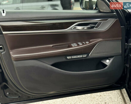 Черный БМВ 7 Серия, объемом двигателя 4.39 л и пробегом 160 тыс. км за 35000 $, фото 21 на Automoto.ua