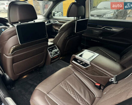 Черный БМВ 7 Серия, объемом двигателя 4.39 л и пробегом 160 тыс. км за 35000 $, фото 48 на Automoto.ua