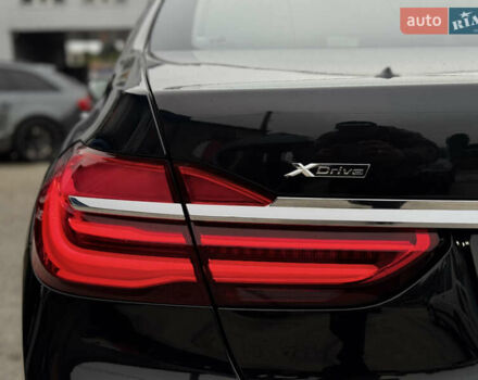 Черный БМВ 7 Серия, объемом двигателя 4.39 л и пробегом 160 тыс. км за 35000 $, фото 10 на Automoto.ua