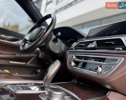 Черный БМВ 7 Серия, объемом двигателя 2.99 л и пробегом 178 тыс. км за 42500 $, фото 68 на Automoto.ua